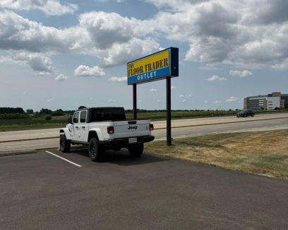 The Floor Trader of Rockford road sign